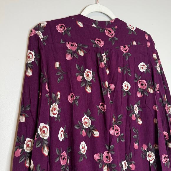 Monday Fun 3/4 Sleeve Split Neck Purple Floral Rayon Top NWOT Size Medium - Picture 6 of 8